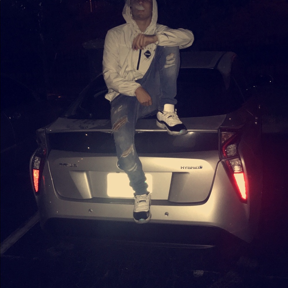 Meet your Posher, Miles